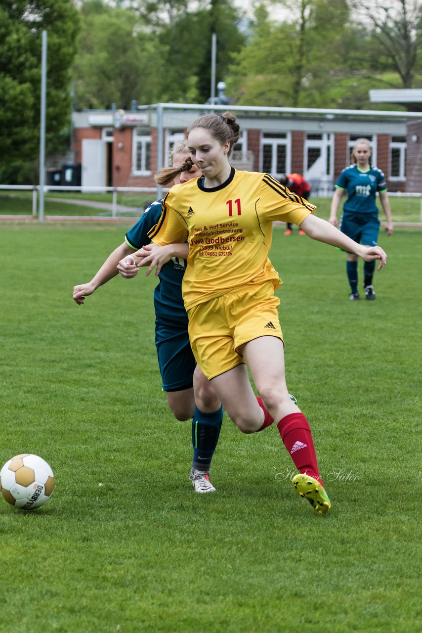 Bild 156 - B-Juniorinnen VfL Oldesloe - JSG Sdtondern : Ergebnis: 2:0